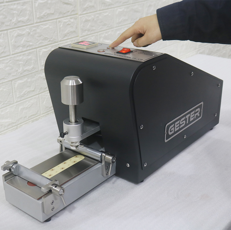 Electronic Crockmeter Rubbing Fastness Tester GT-D04